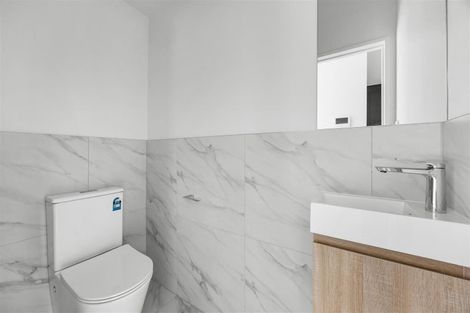 Photo of property in 143 Grove Road, Papakura, 2110