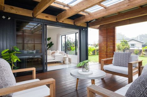 Photo of property in 19 Read Crescent, Clive, 4102