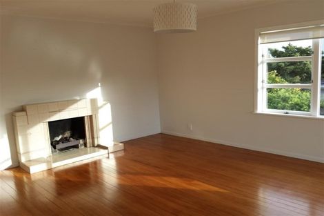 Photo of property in 1/93 Lake Road, Belmont, Auckland, 0622