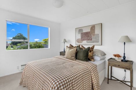 Photo of property in 3b Hunter Place, Merrilands, New Plymouth, 4312