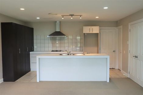 Photo of property in 10 Leneford Drive, East Tamaki, Auckland, 2013