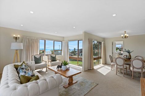 Photo of property in 18 Folkestone Street, Murrays Bay, Auckland, 0630