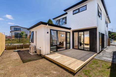 Photo of property in 72 Craigs Way, Hobsonville, Auckland, 0616