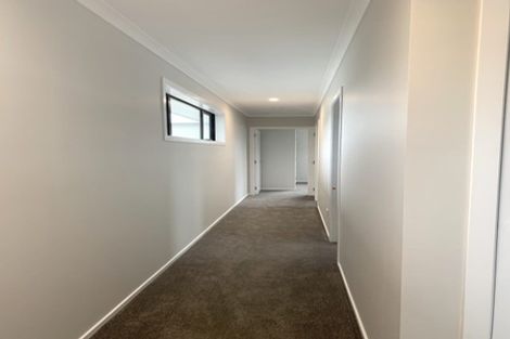 Photo of property in 4 Pateke Drive, Kenepuru, Porirua, 5022