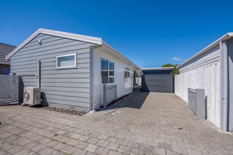 Photo of property in 20a Plunket Avenue, Papatoetoe, Auckland, 2104