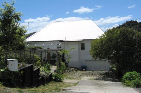Photo of property in 8 Russell Street, Picton, 7220