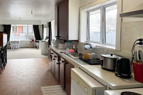 Photo of property in 84 Nortons Road, Avonhead, Christchurch, 8042