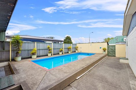 Photo of property in 264 Mairehau Road, Burwood, Christchurch, 8083