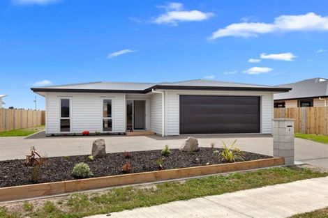Photo of property in 4 Kotare Drive, Coastlands, Whakatane, 3120