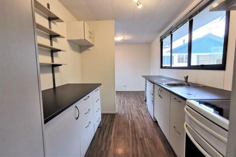 Photo of property in 2/109 Oreil Avenue, West Harbour, Auckland, 0618