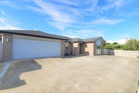 Photo of property in 50 Prado Drive, Pukekohe, 2120