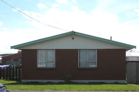 Photo of property in 136 Puriri Street, Castlecliff, Whanganui, 4501