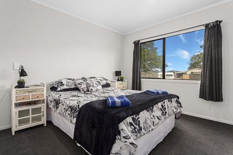 Photo of property in 17 Tawhara Place, Edgecumbe, 3120