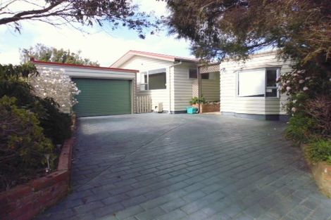 Photo of property in 14 Lone Tree Grove, Kelson, Lower Hutt, 5010