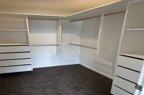 Photo of property in 32 Solitude Crescent, Kelvin Grove, 4414