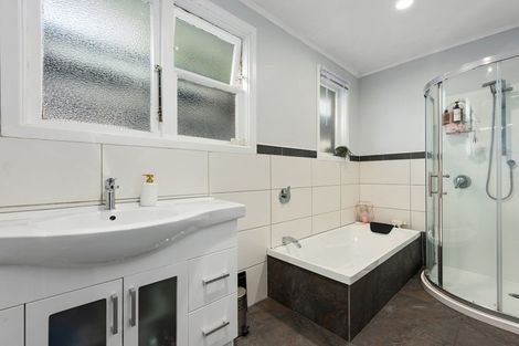 Photo of property in 1/9 Mchardie Street, Trentham, Upper Hutt, 5018