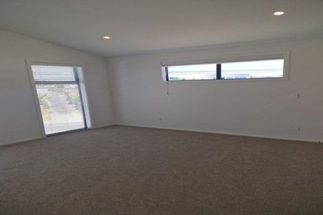 Photo of property in 1335e Papamoa Beach Road, Papamoa Beach, 3118