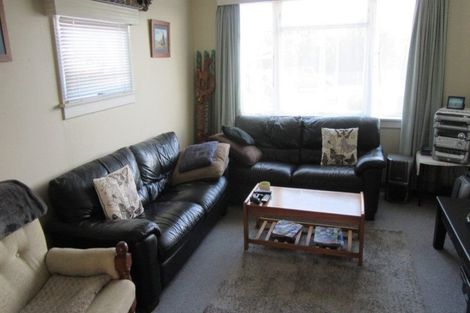 Photo of property in 1 Cameron Street, Waimate, 7924