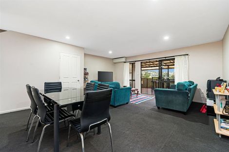 Photo of property in 28/3 Hulme Place, Henderson, Auckland, 0612
