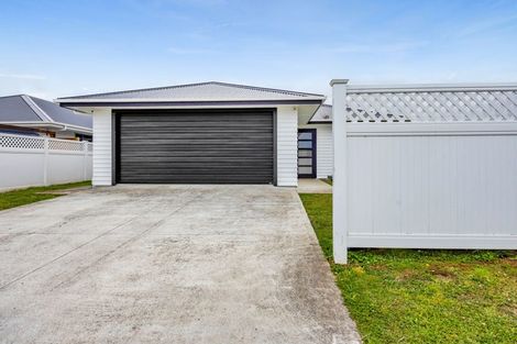 Photo of property in 48 County Drive, Hawera, 4610