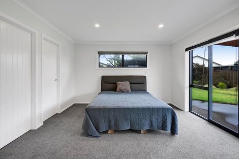 Photo of property in 37 Dillon Drive, Bell Block, New Plymouth, 4312