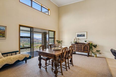 Photo of property in 51 Westreca Ridge Lane, Queensberry, Cromwell, 9383