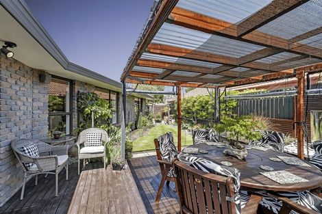 Photo of property in 31 Karnak Crescent, Russley, Christchurch, 8042