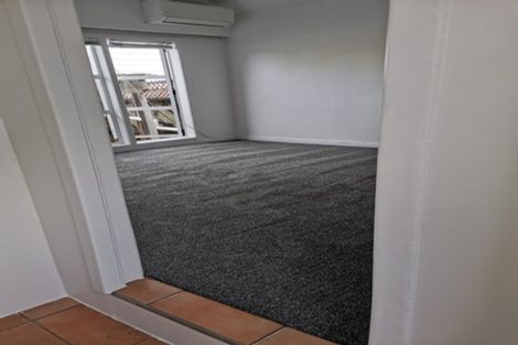 Photo of property in 86 Bassett Road, Remuera, Auckland, 1050