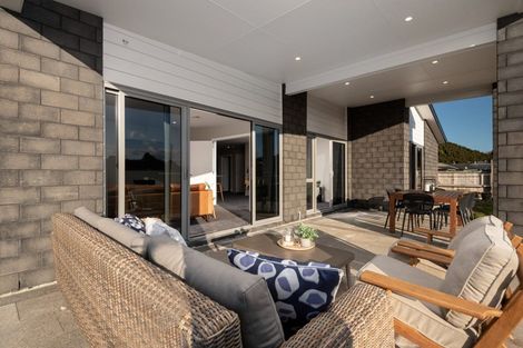 Photo of property in 4 Rochfort Crescent, Pyes Pa, Tauranga, 3112