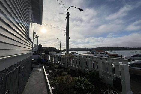 Photo of property in 424 Evans Bay Parade, Hataitai, Wellington, 6021