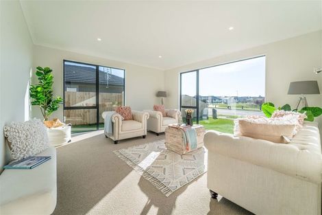 Photo of property in 6 Wandle Street, Marshland, Christchurch, 8083