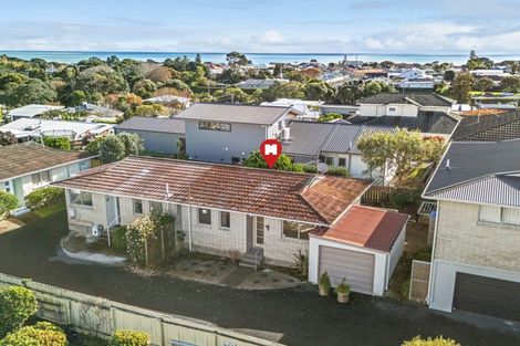 Photo of property in 2/50 Paynters Avenue, Strandon, New Plymouth, 4312