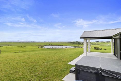 Photo of property in 1/757 Tuhikaramea Road, Ngahinapouri, Hamilton, 3290