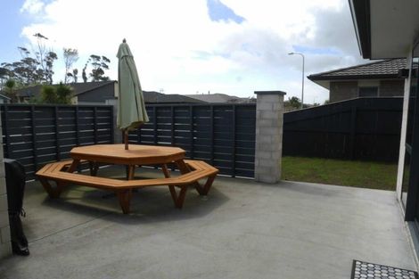 Photo of property in 41 San Priamo Place, Paraparaumu Beach, Paraparaumu, 5032