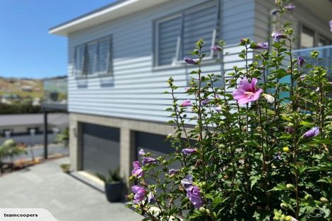 Photo of property in 7 Protea Drive, Cable Bay, 0420