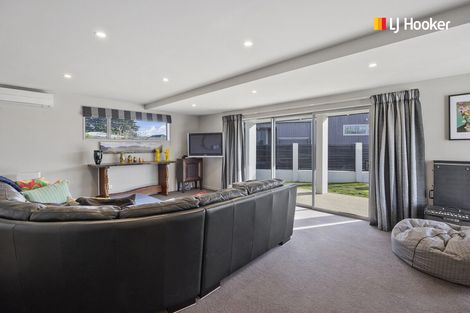 Photo of property in 333 Highcliff Road, Highcliff, Dunedin, 9013