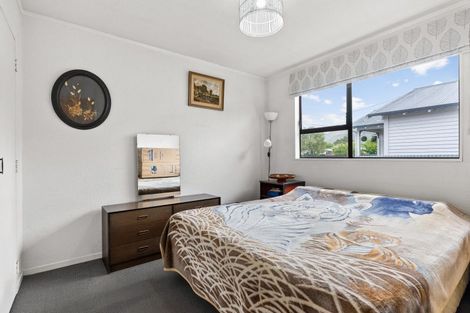 Photo of property in 2/8 Murray Street, Wallaceville, Upper Hutt, 5018