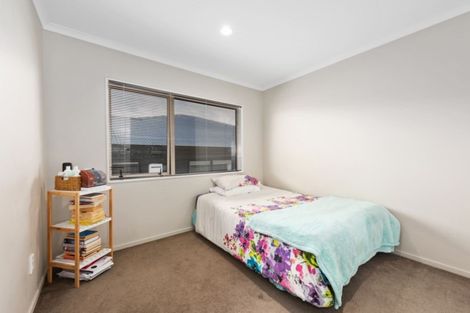 Photo of property in 103 Kirton Drive, Riverstone Terraces, Upper Hutt, 5018