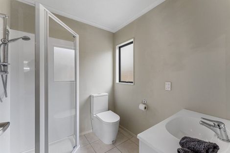 Photo of property in 29 James Nairn Grove, Riverstone Terraces, Upper Hutt, 5018