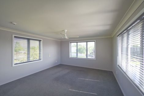 Photo of property in 67 Waipani Road, Te Atatu Peninsula, Auckland, 0610