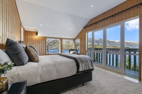 Photo of property in 13b Maxwell Place, Queenstown, 9300