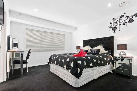 Photo of property in 1/5 Vesca Place, Golflands, Auckland, 2013