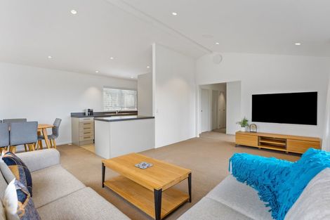 Photo of property in 54a Pemberton Avenue, Bayview, Auckland, 0629