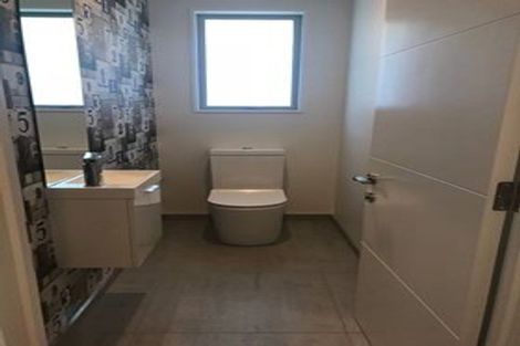 Photo of property in 14 Shillingford Boulevard, Rolleston, 7615