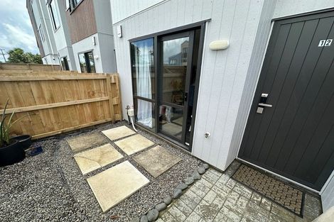 Photo of property in 12/3 Abbotleigh Avenue, Te Atatu Peninsula, Auckland, 0610