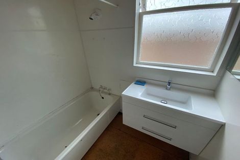 Photo of property in 40 Nottingham Street, Westmere, Auckland, 1022