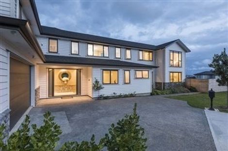 Photo of property in 5 Taraire Place, Orewa, 0931