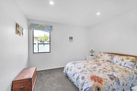 Photo of property in 12 Highwood Lane, Burnside, Christchurch, 8053