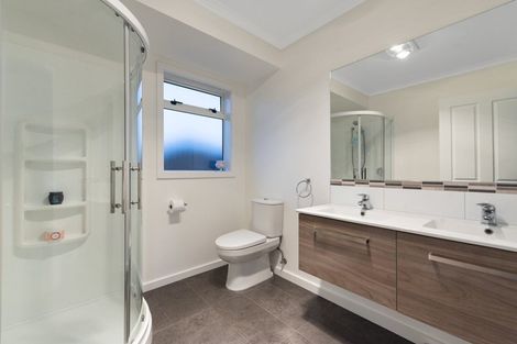 Photo of property in 1 Avocado Lane, Bethlehem, Tauranga, 3110