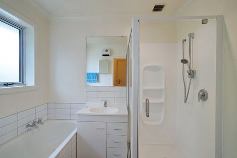 Photo of property in 3 Delph Street, Avonhead, Christchurch, 8042